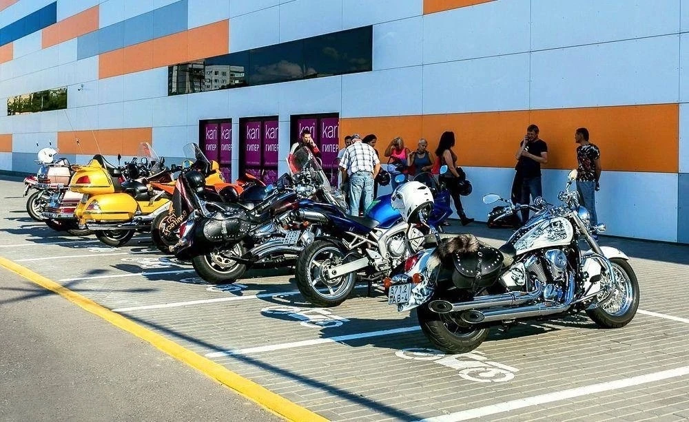 🏍 Байкеры в Подмосковье могут парковаться бесплатно, но для этого почему-то нужно отдельно подавать