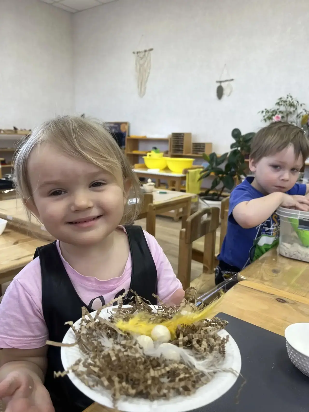 Мир. Труд. Май. ☀️

Для нас эти слова не просто лозунги, а ежедневная философия.
В Монтессори среде 