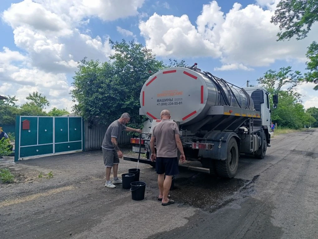 Мониторинг 🤝

Елена Петрухина, председатель Снежнянского городского совета ДНР первого созыва, фрак
