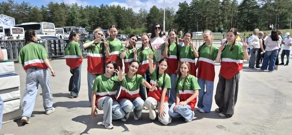 🎉 Сабантуй с размахом — ДК «Энергетик» в деле! 🎉

Сабантуй — это всегда про радость, шум, смех и п