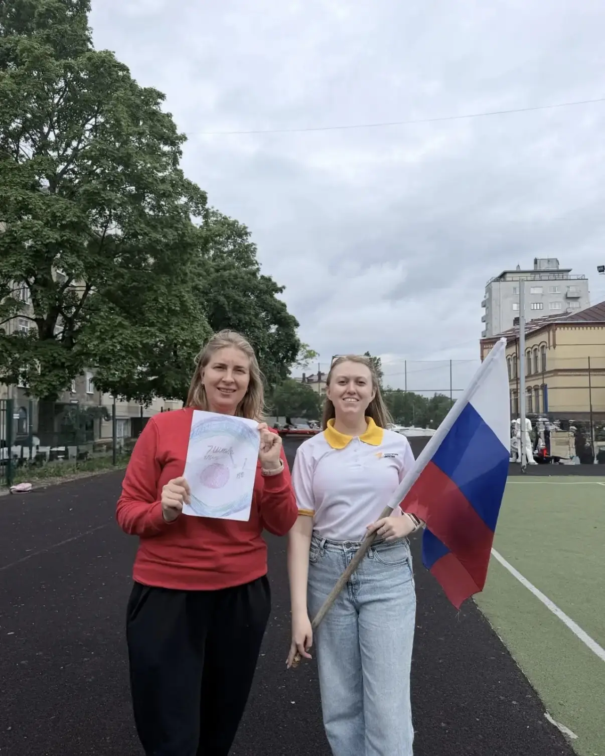 ⚽ Единство на поле: как прошёл наш товарищеский матч!

Сегодня на нашем стадионе состоялся не просто