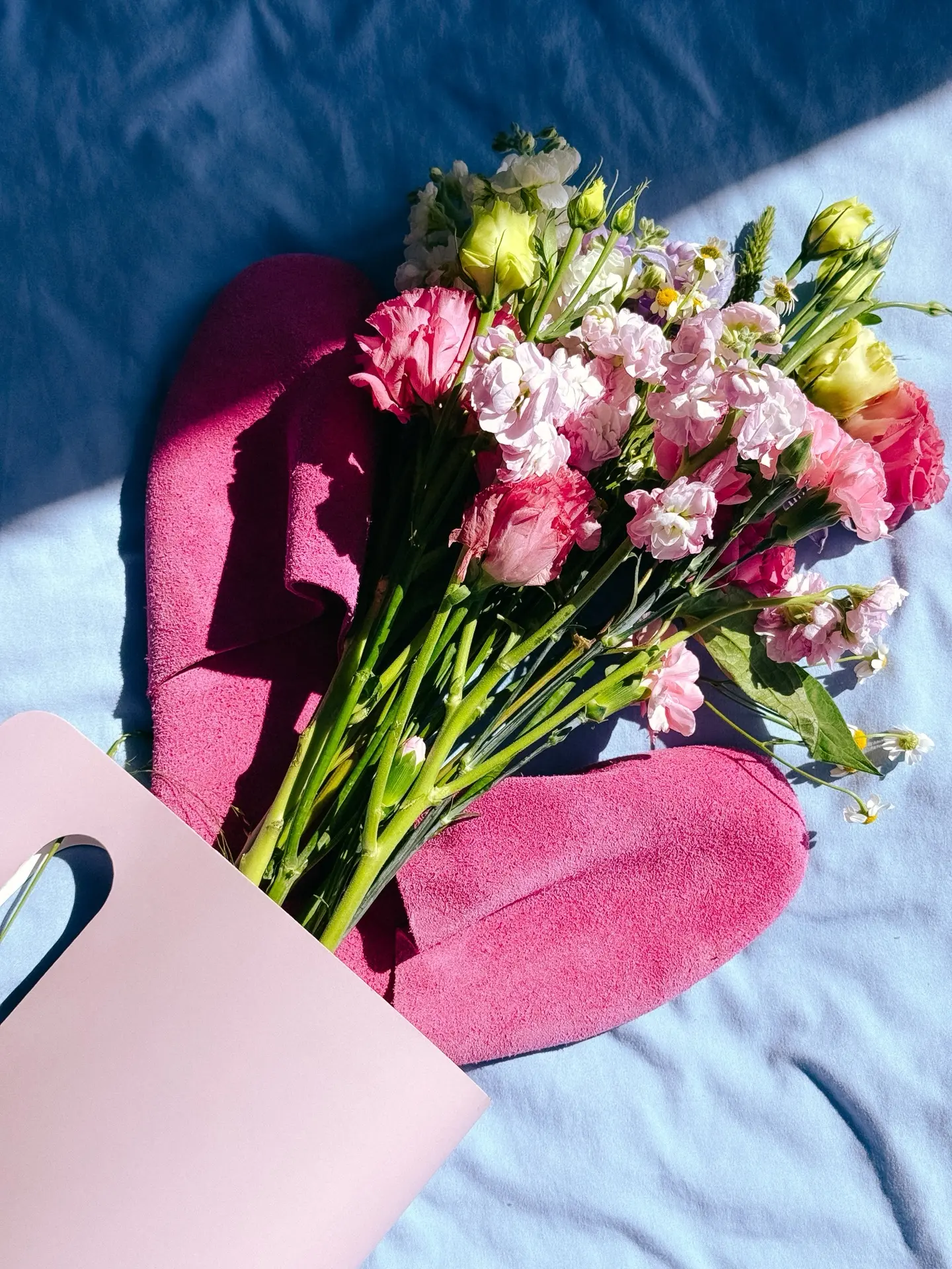 Розовый 💖 в городе

Кажется, я нашла свои идеальные тапочки на это лето на #aliexpress магазин Smal