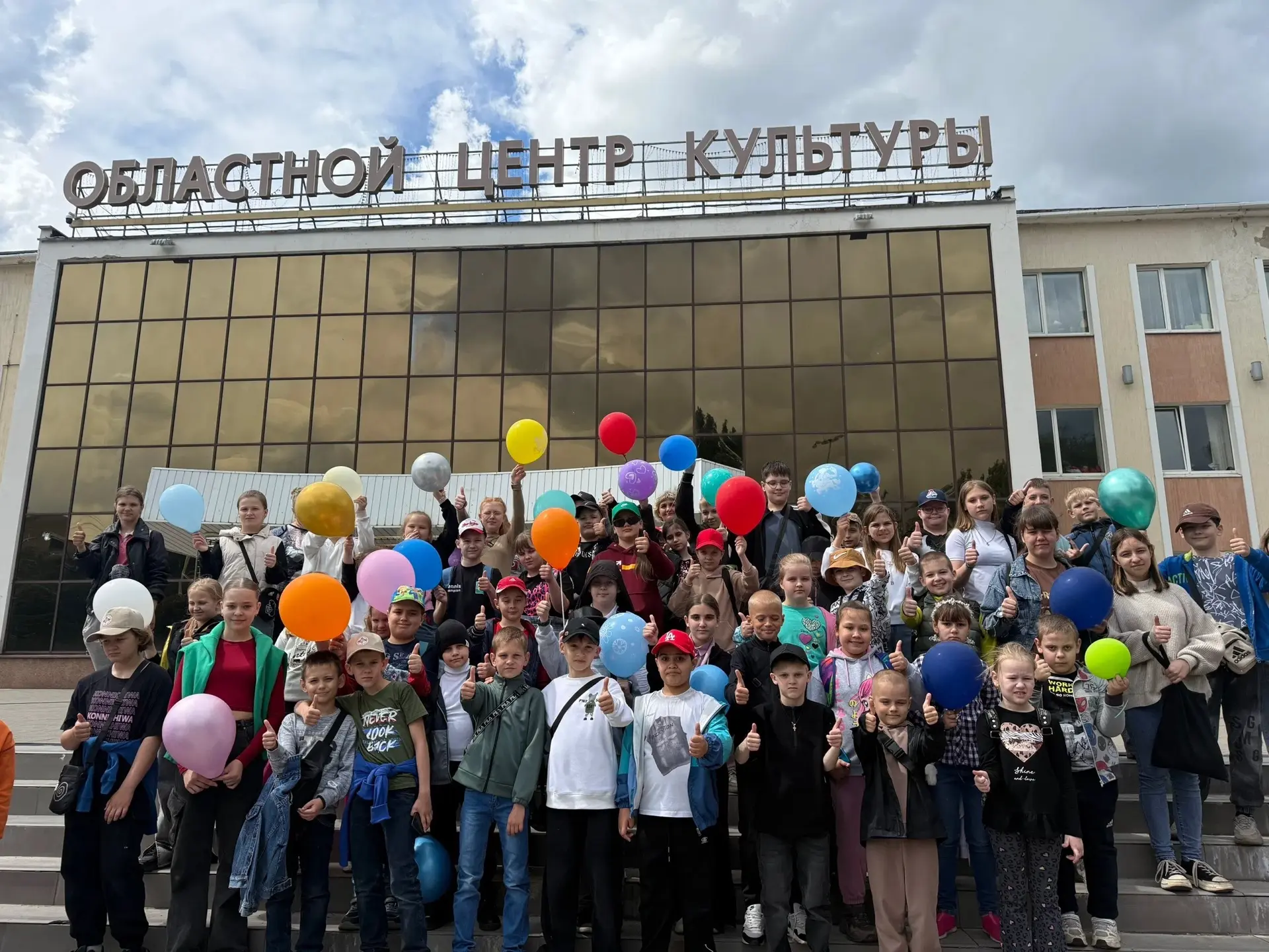 🌟 ЛЕТО, ЗДРАВСТВУЙ, ЭТО МЫ! 🌟 

1 июня в нашей школе состоялось долгожданное открытие школьного оз