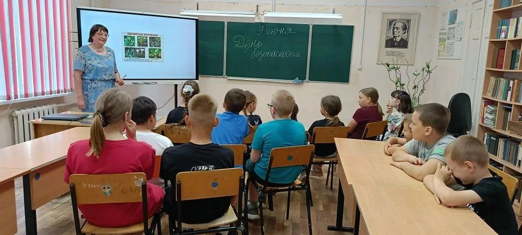 День безопасности прошел для воспитанников пришкольного лагеря.
Чтобы не попасть в беду во время про