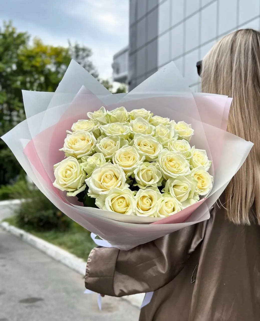Как же элегантно выглядят белые розы😍

Заказать цветы легко:
📍ЗАКАЗАТЬ НА САЙТЕ ТУТ
📞 8 (912) 020