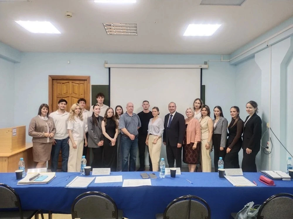 02.06.2026 года успешно прошла защита выпускных квалификационных работ по направлению «Экономика» 📊