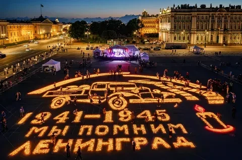 22 июня 2026 года

85 лет назад в этот день началась война...

Впереди были 4 года сражений, трагеди