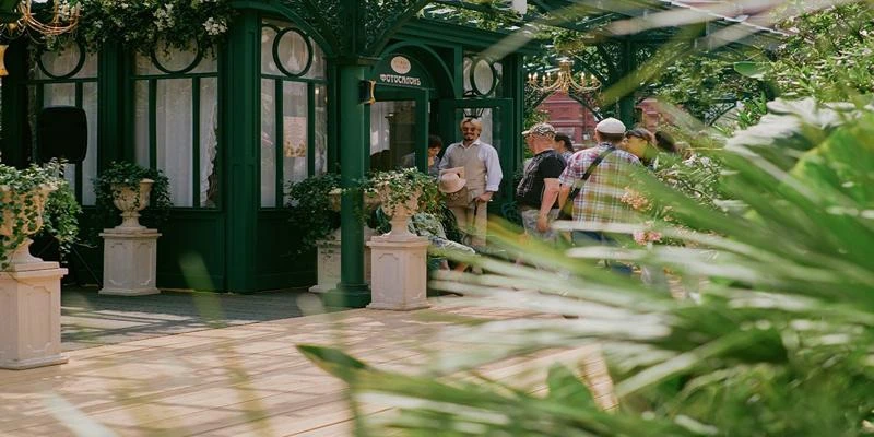 😍 Посетим старинный фотосалон?

📍Манежная пл.
🗓 с 10 июня по 6 сентября, с 11:00 до 21:00 (Сб и В