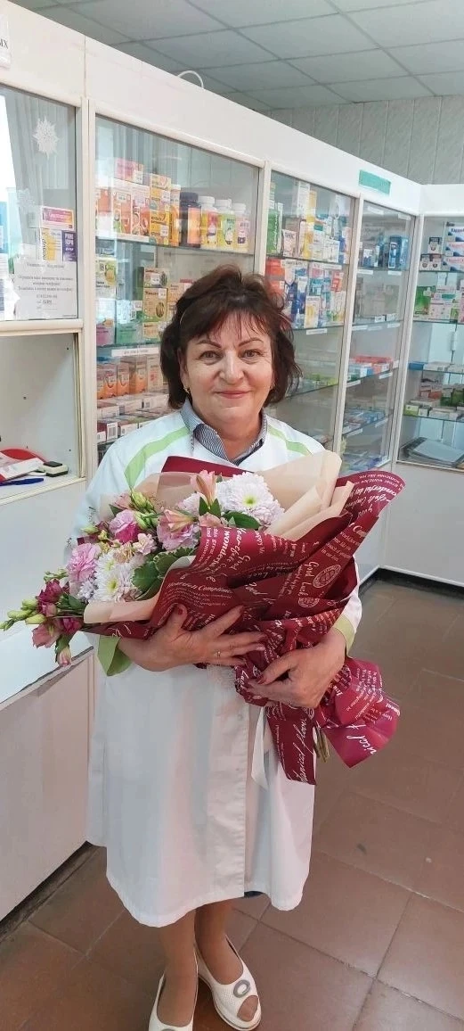 Вчера был по-настоящему трогательный и немного грустный день — мы провожали на пенсию нашу дорогую Т