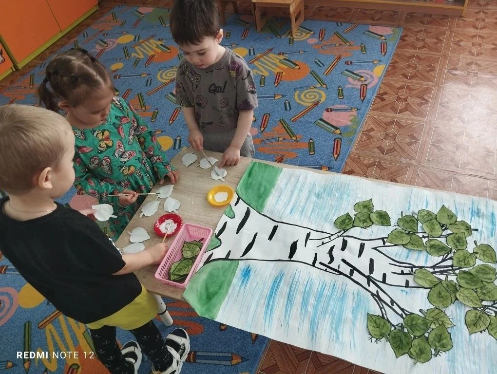 В детском саду прошла серия тематических мероприятий, посвященных празднованию Дня Победы. Воспитате