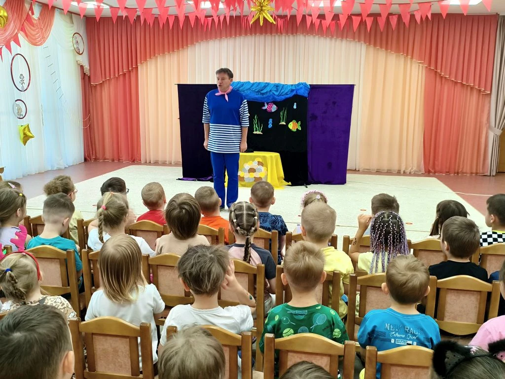 🎭Театральный четверг!

🎭Воспитанники нашего детского сада сегодня посмотрели спектакль «Не прыгай 