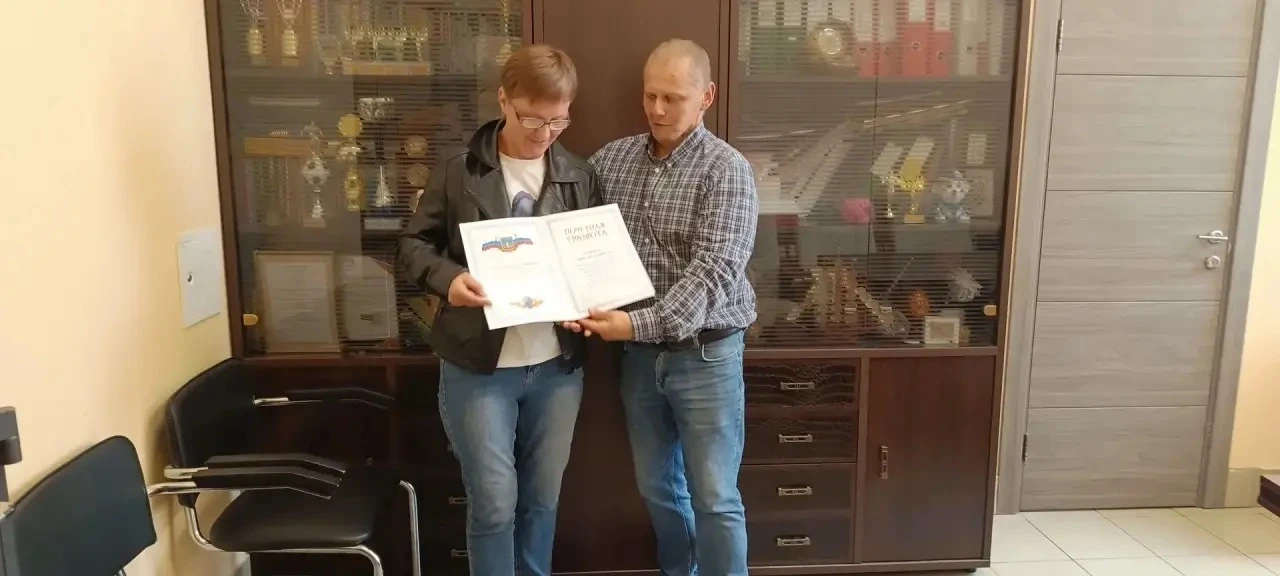 Награды должны находить своих героев! 
Сегодня, по поручению начальника управления образования админ