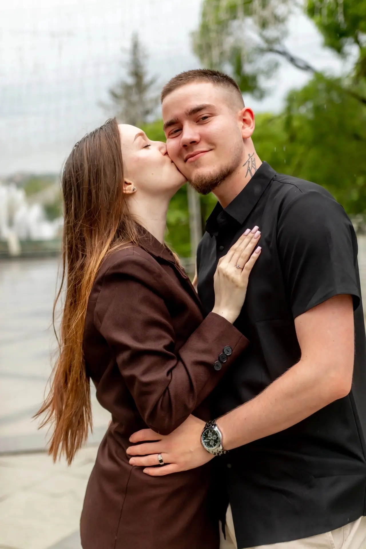ОНА СКАЗАЛА «ДА» ❤️

Даже дождь не помеха нашим съёмкам! В самые важные моменты мы остаёмся с вами —