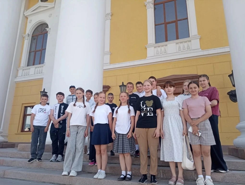 🤩🥳Первый день каникул для учащихся 6 инженерного класса   прошёл, как и положено, в путешествии, р