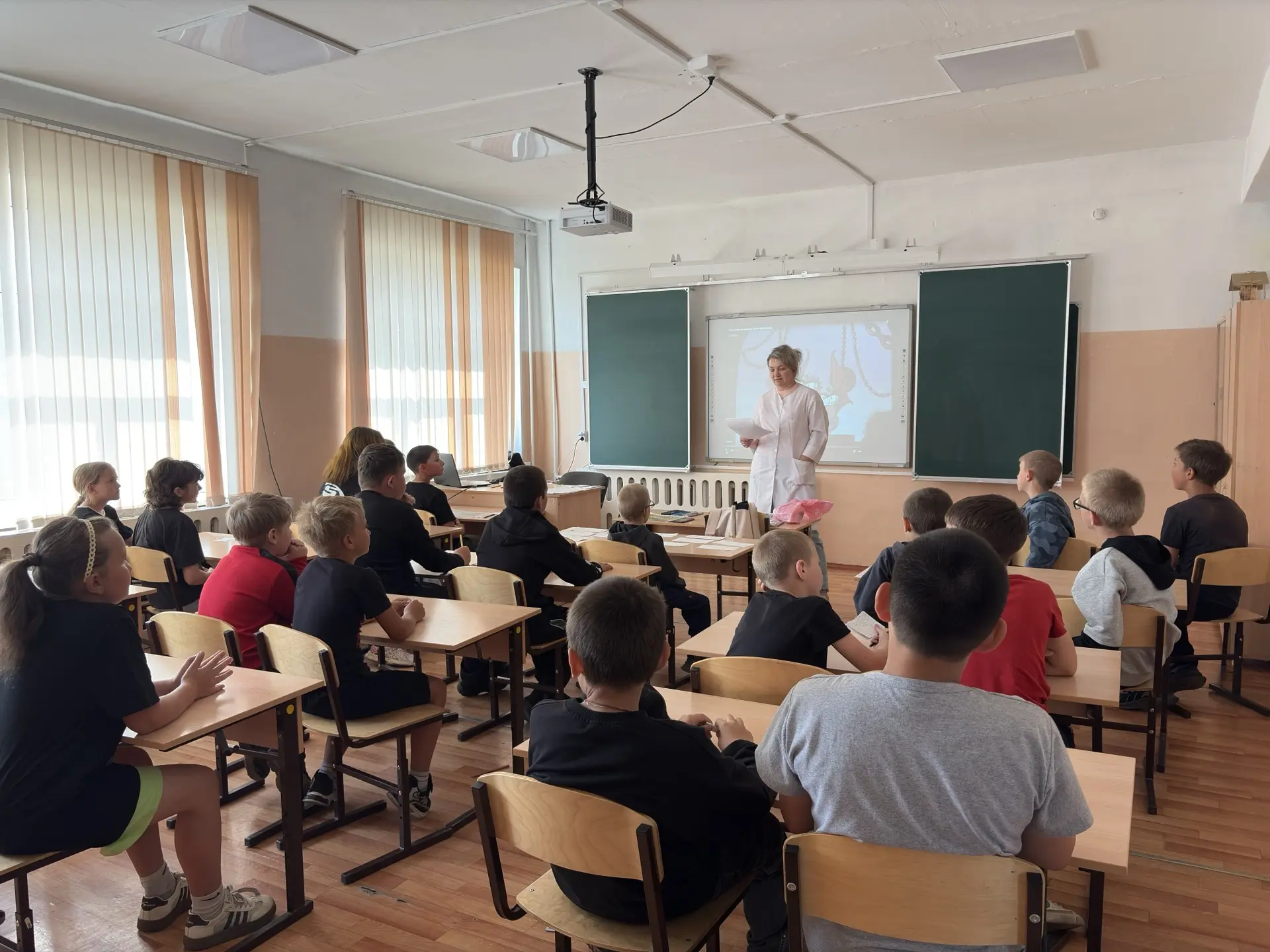 17 июня в ЛДП МБОУ «Тарбагатайская СОШ» прошла важная встреча, направленная на формирование здоровог