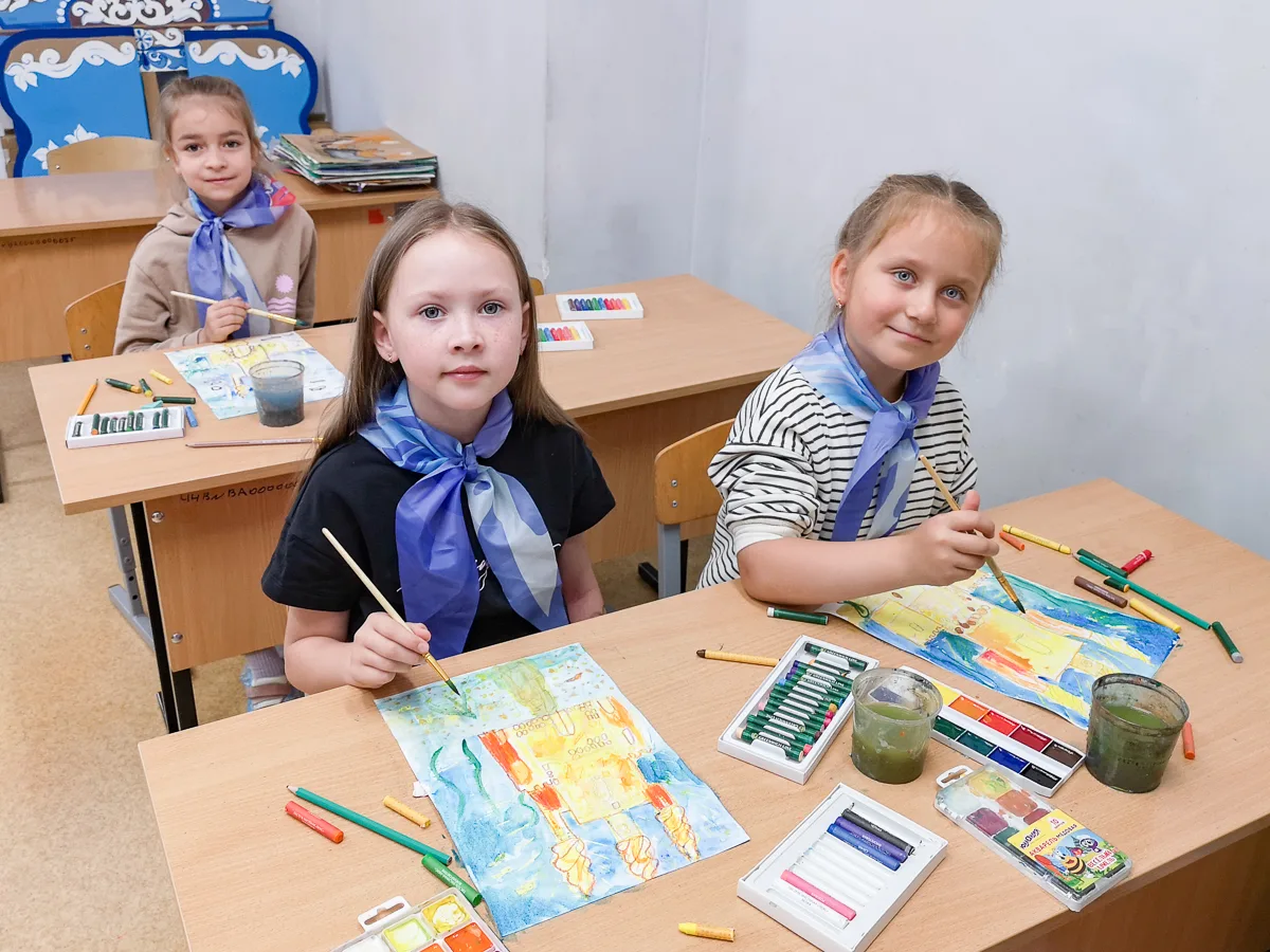 В художественной школе Черняховска прошел День открытых дверей 🏡🎨

Получился настоящий праздник тв