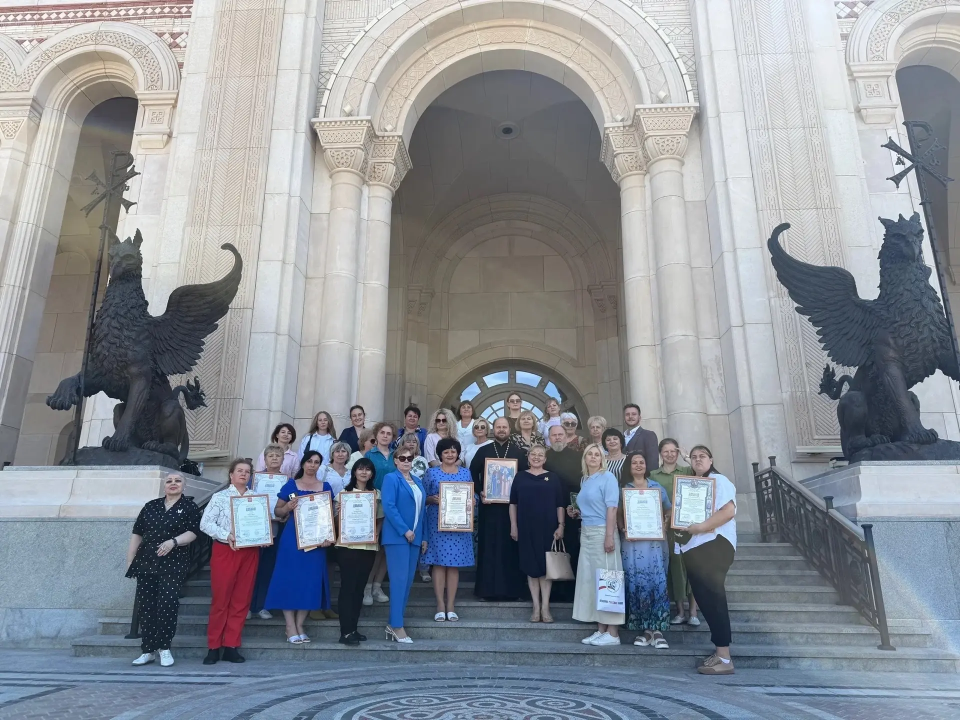 🏛️В молодёжном центре «Точка опоры» и музейно-храмовом комплексе «Новый Херсонес» состоялись XVI Це