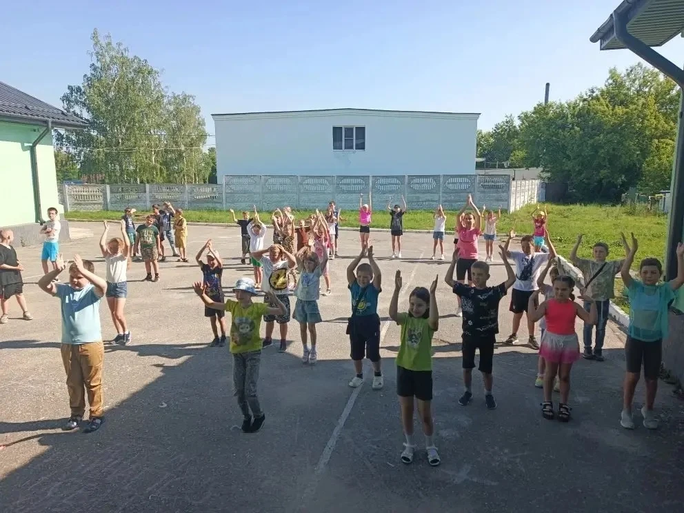 📍 Сегодня в пришкольном лагере «Сказка» прошёл невероятно насыщенный день! 10 июня посвятили спорту