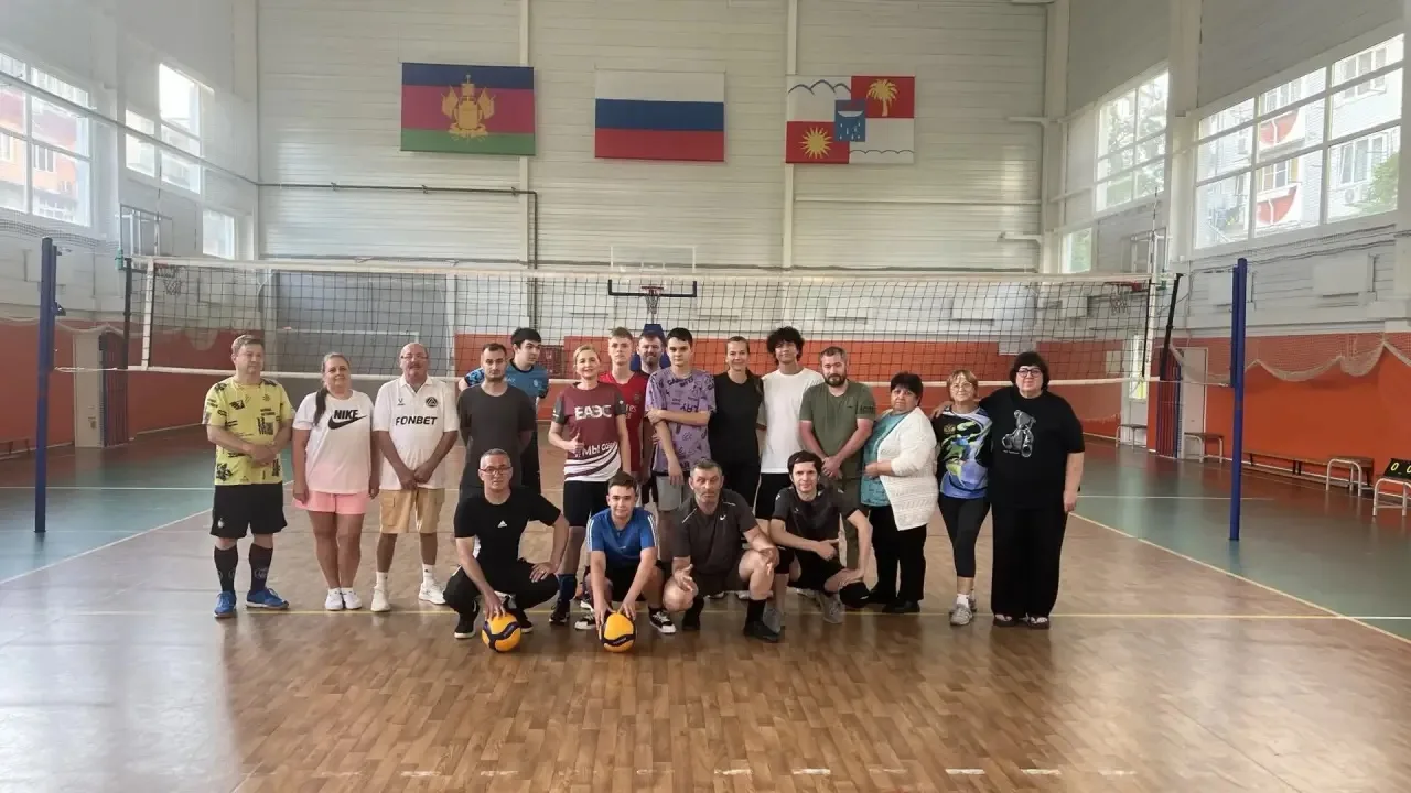 🔥 Волейбольная тренировка — заряд энергии на неделю вперёд! 🔥

Мы снова отработали подачи, отточил