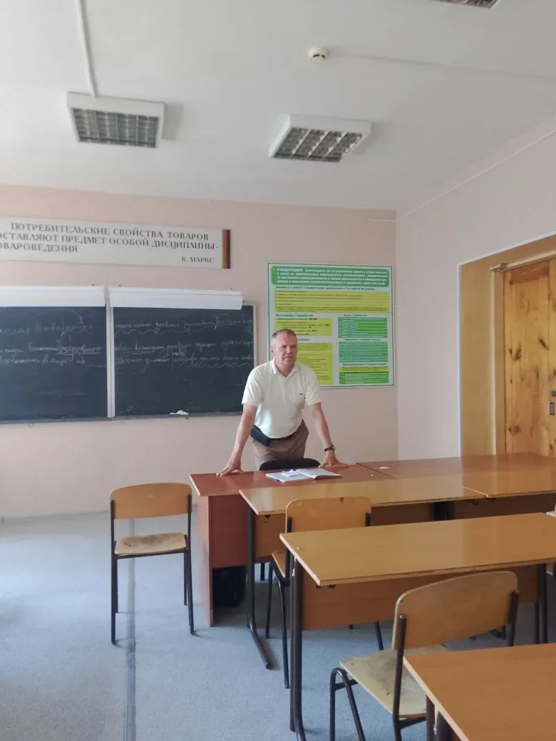В Липецком институте кооперации обсудили прошлое и будущее страны
Вчера в институте прошло большое с