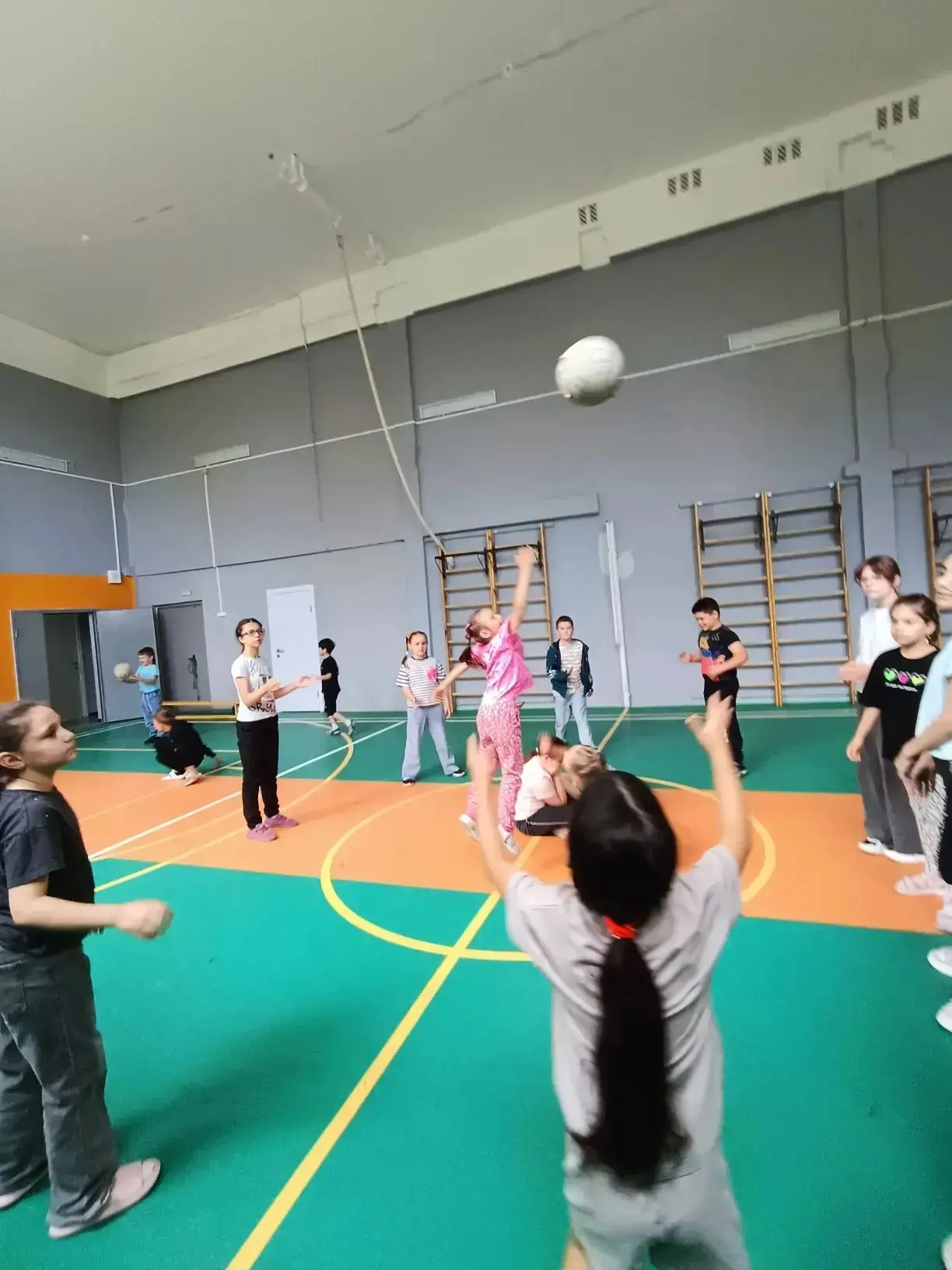 ✨ Спортивный день в лагере: смех, движение, дружба! ✨

«Без спортивных игр никуда» — похоже, это дев