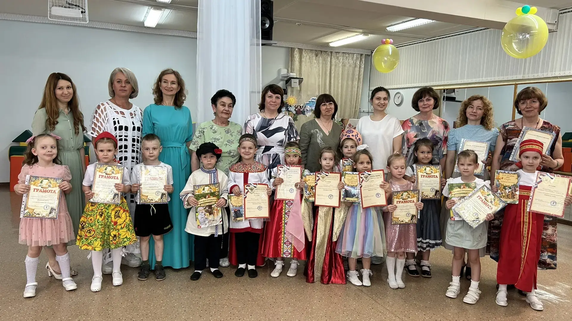 «Пушкинские чтения»: второй день — лучшие голоса юных чтецов 📖🎭

9 июня в ЦРР — детский сад № 145 
