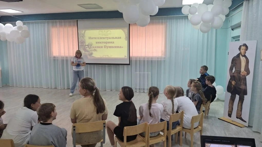 Пушкинский день в «Весёлой карусели»! 📜✨

В нашем лагере прошёл насыщенный день, посвящённый русско