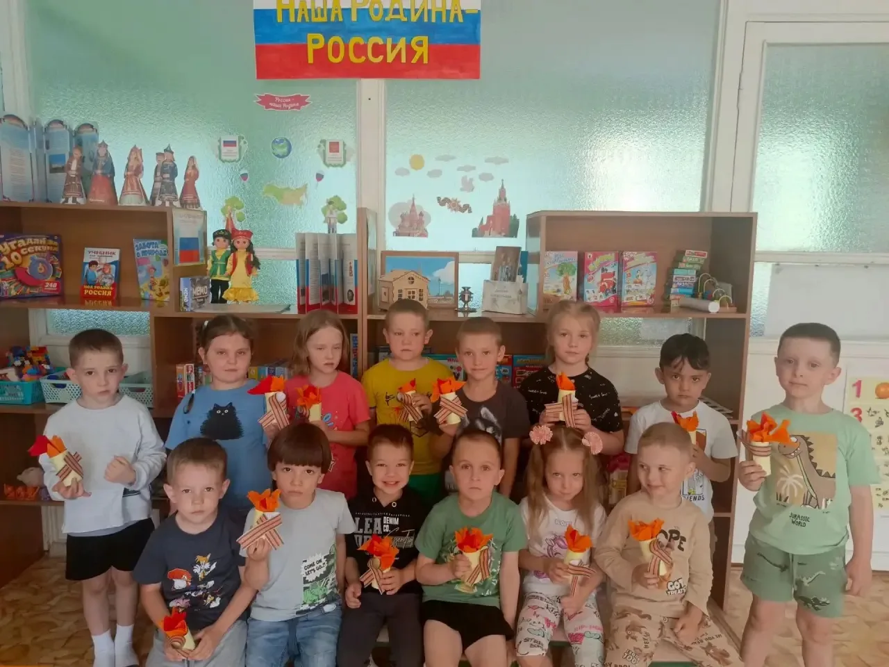 22 июня - День Памяти и Скорби
Сегодня с ребятами старших групп было проведено тематическое занятие,