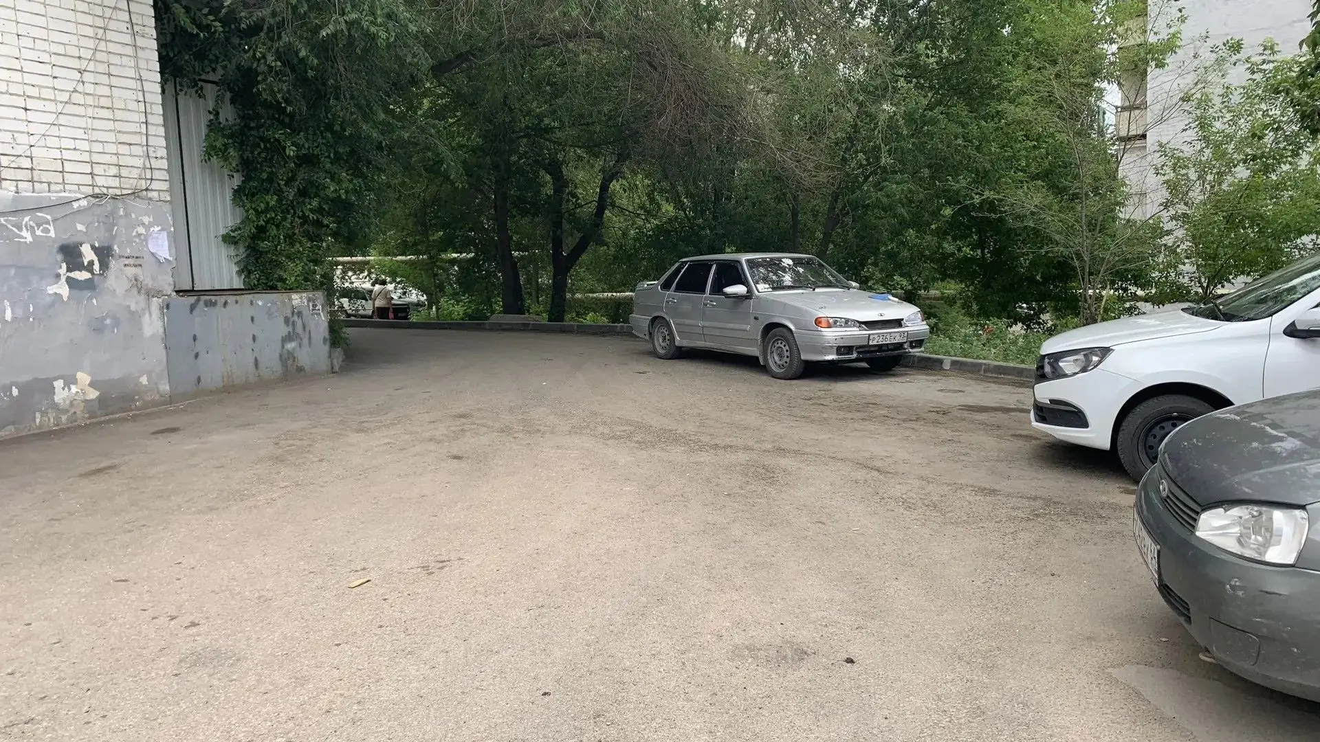 Добрый день, Уважаемые жители ! 15.06 была произведена уборка придомовых территорий