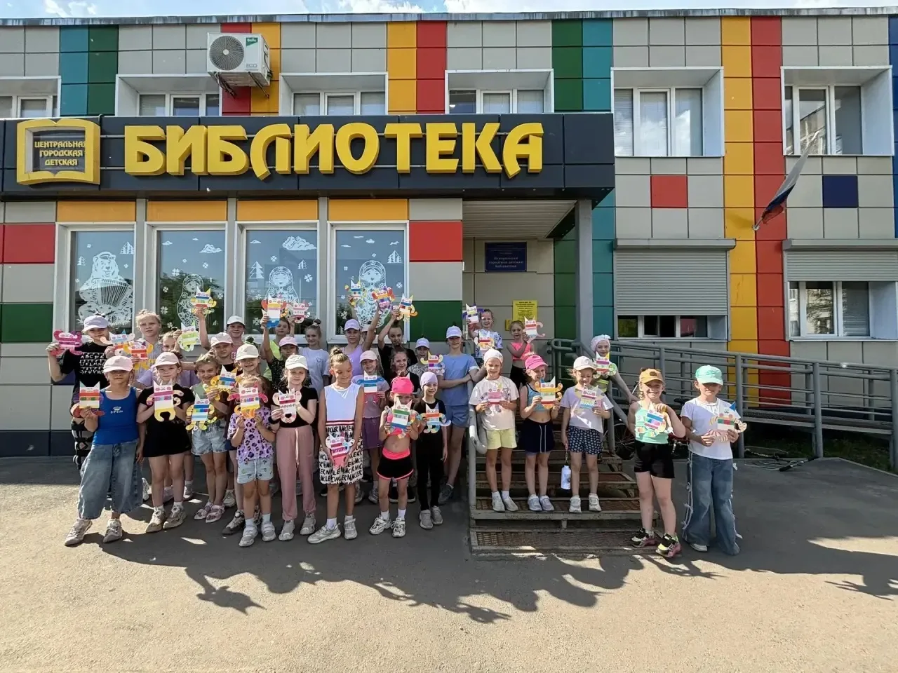 Вот такое у нас активное и разнообразное лето!
Юные гимнастки тренера-преподавателя Марии Рашевской 