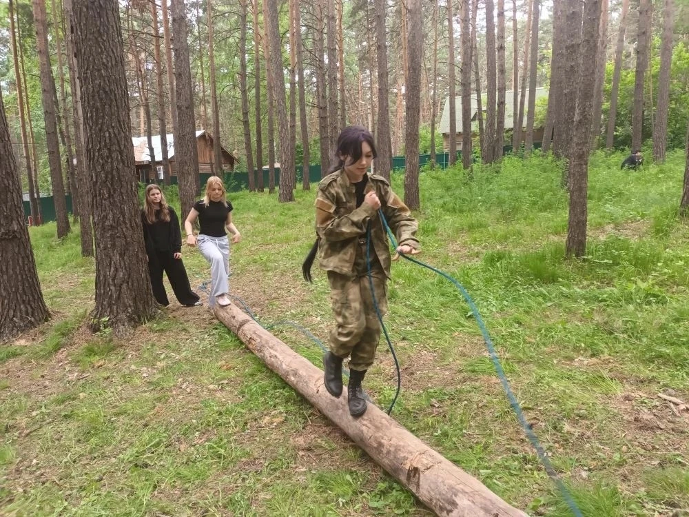 Смена «Юнармеец» в «Звёздном Бризе»: 5 дней, которые запомнятся надолго!

💫С 11 по 15 июня в детско