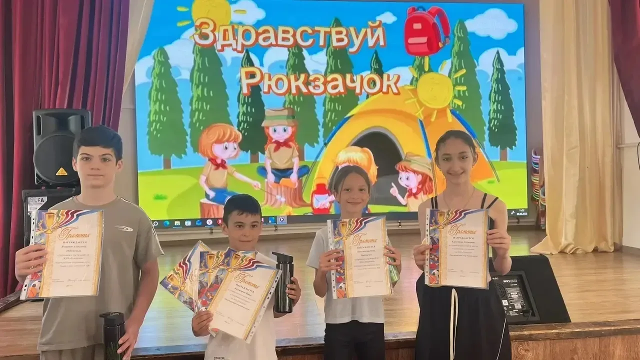 🎒🪗 В «Рюкзачке» сегодня звучала музыка!🎼

Ребята отлично провели время в игре «Угадай мелодию» 🎤