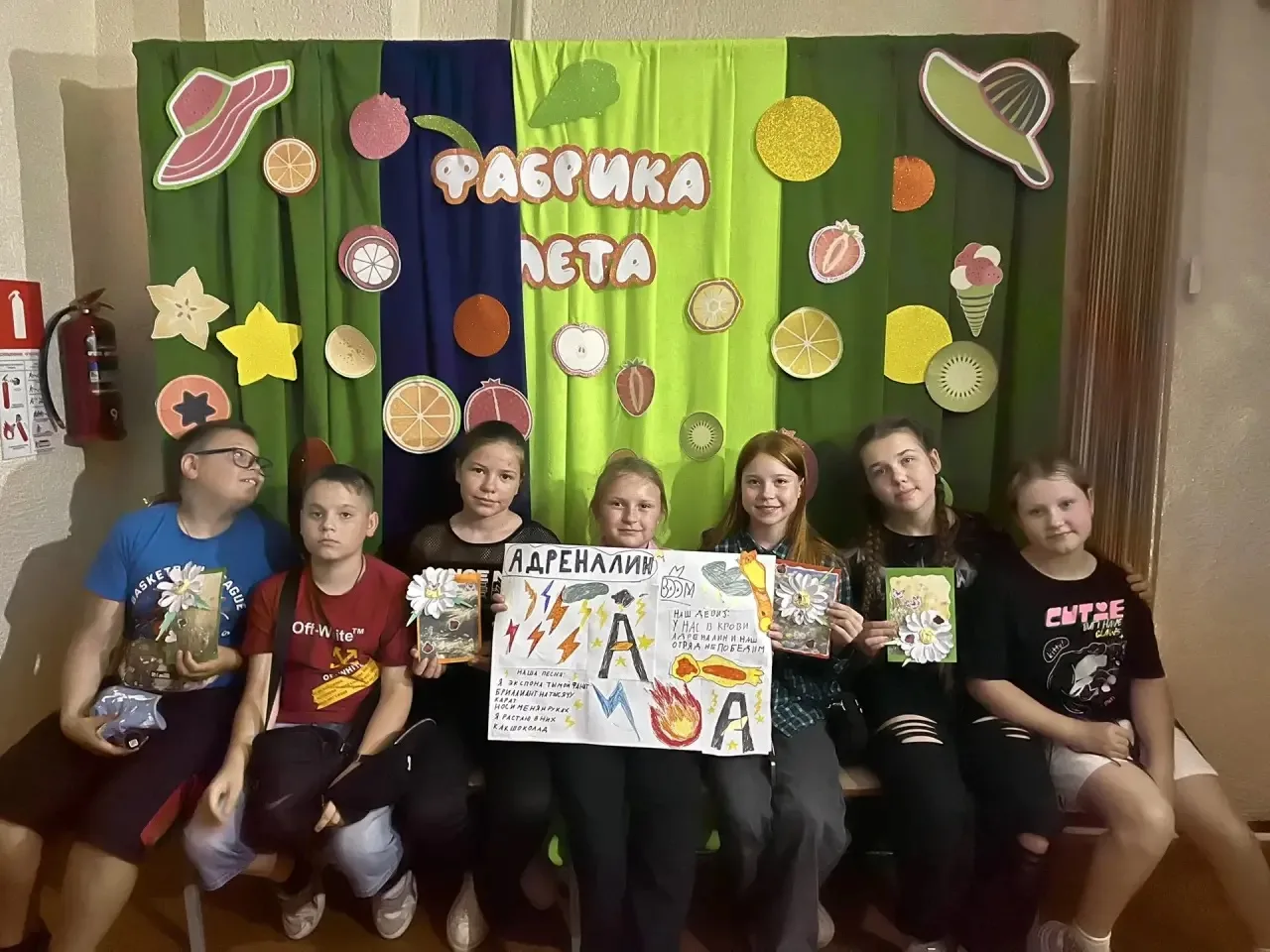 ✨ Сегодня — день творчества в ЦРТ «Левобережный»! ✨

Делали своими руками чудесные цветочки: немного