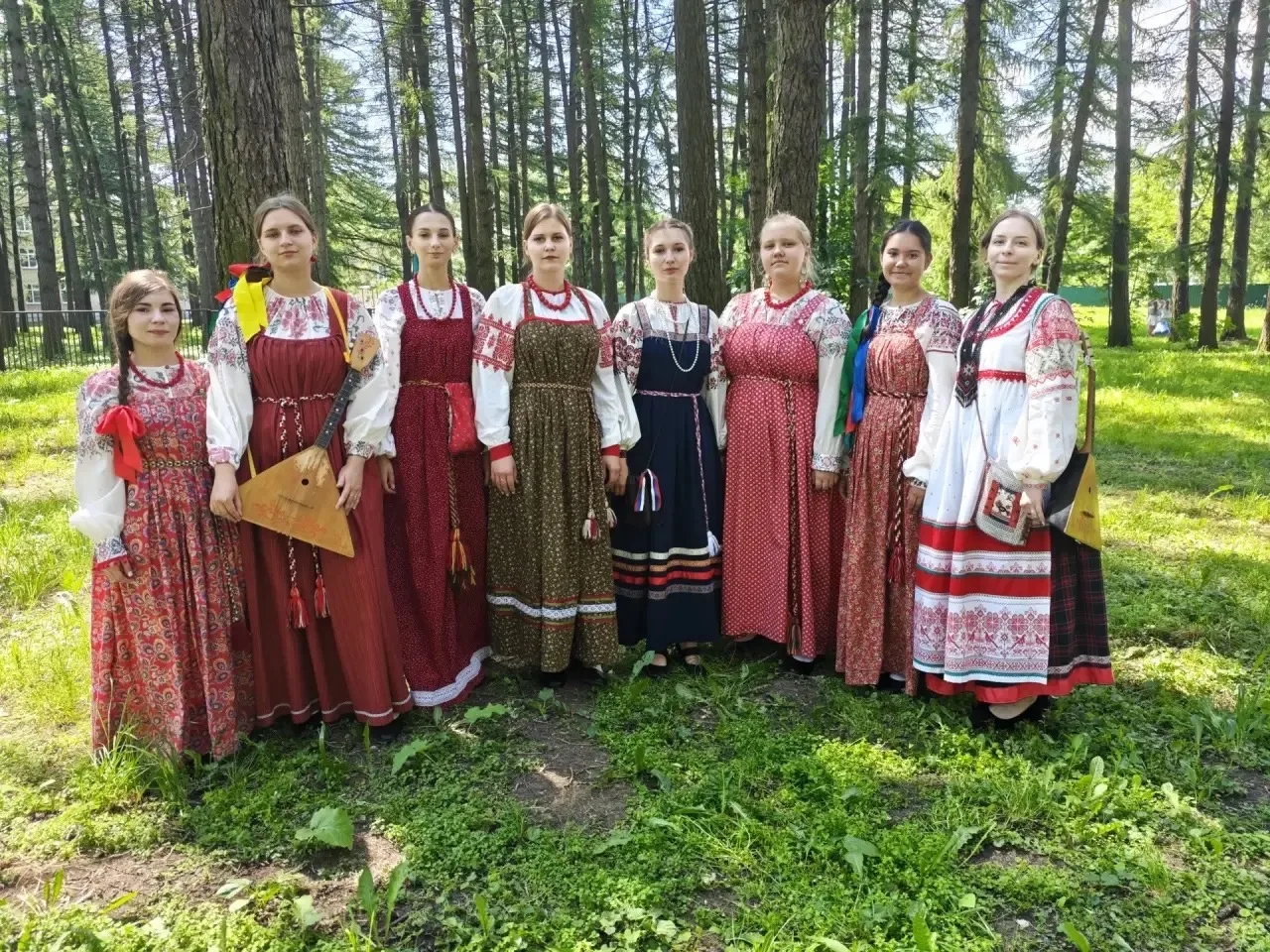 12 июня — День России 🇷🇺

Этот праздник объединяет всех, кто любит свою страну, гордится её истори