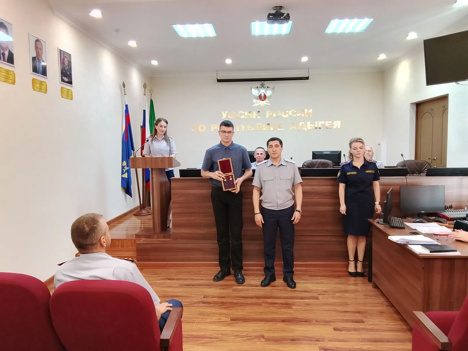 Первые специальные звания вручили молодым сотрудникам УИС! Поздравляем!