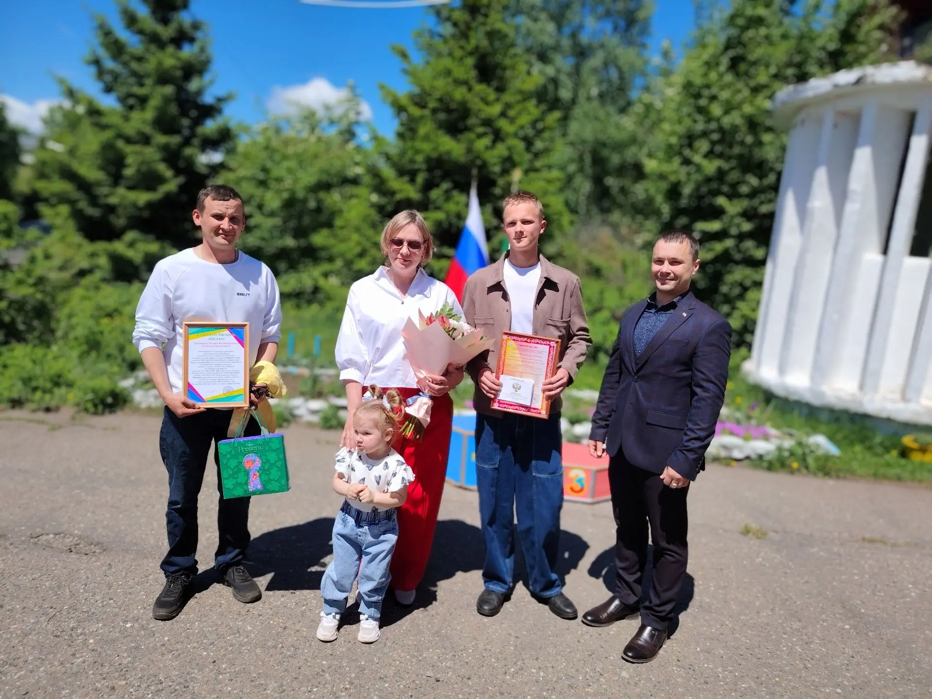 В МБУ ДО «СШ им. И.А. Мусатова» 10 июня прошла торжественная линейка, посвященная окончанию учебного