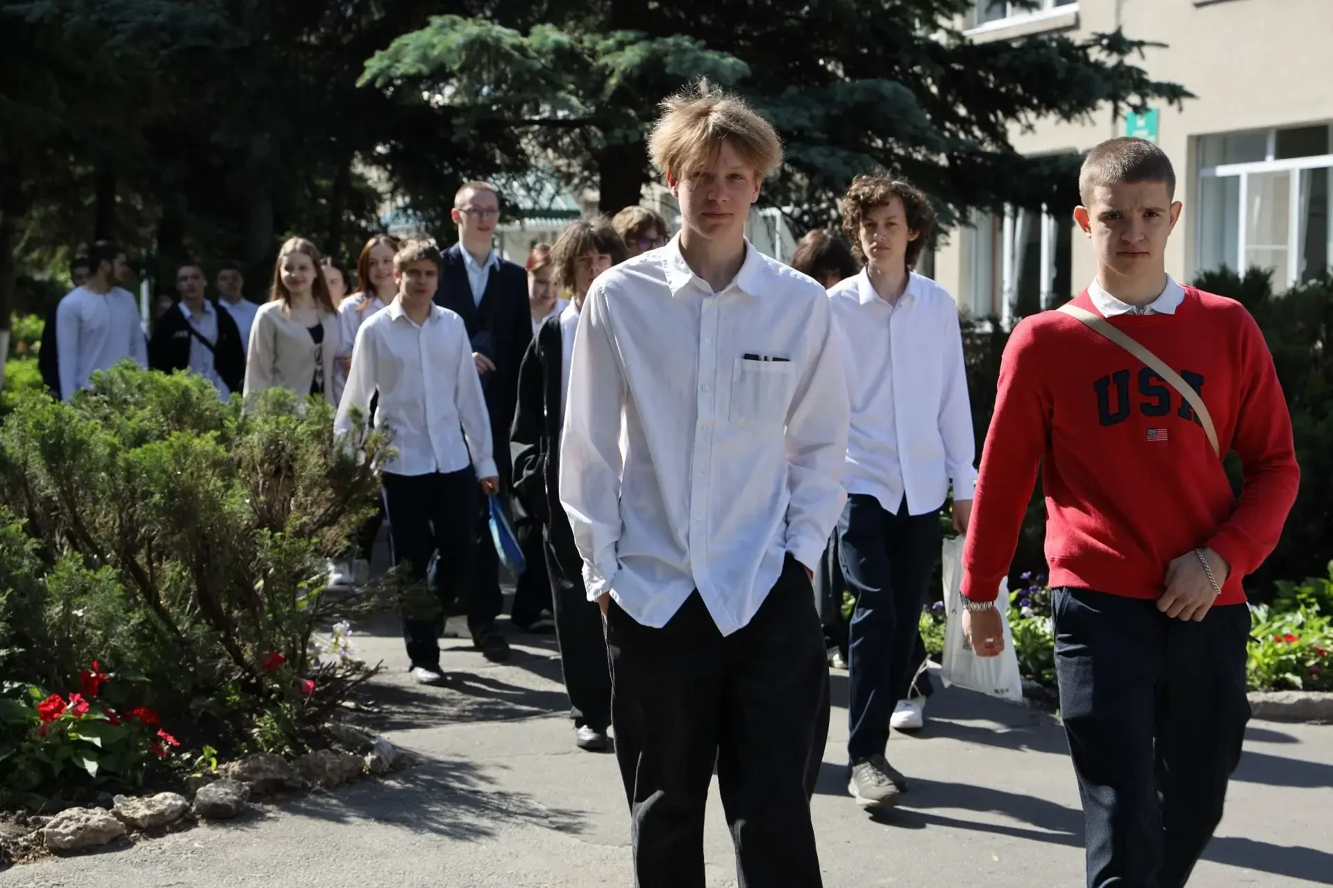 📝Сегодня более 5,5 тысяч девятиклассников сдают предметы по выбору

Сегодня девятиклассники сдают О