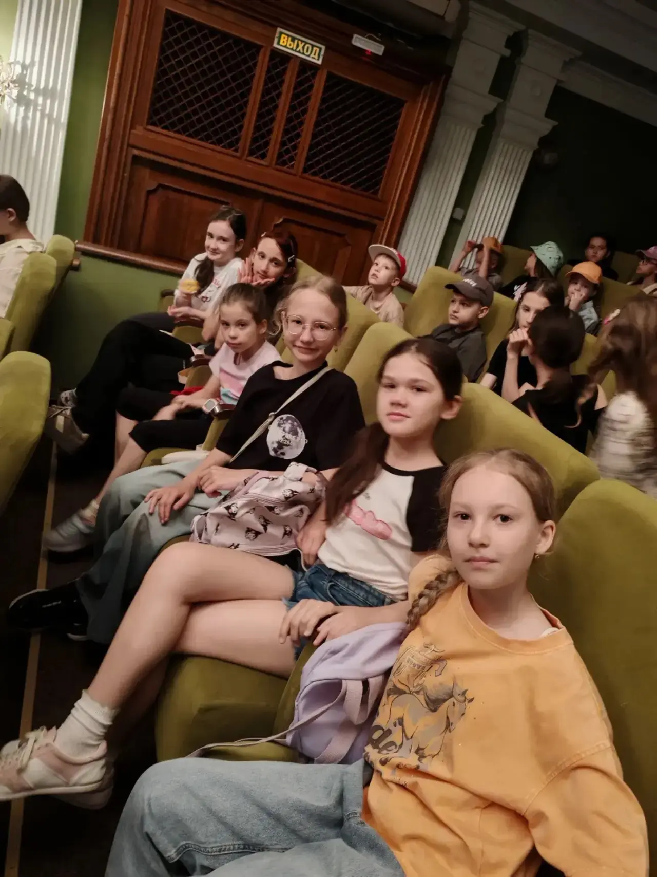 Сегодня ребята из пришкольного лагеря «Город друзей» совершили увлекательное путешествие в мир волше