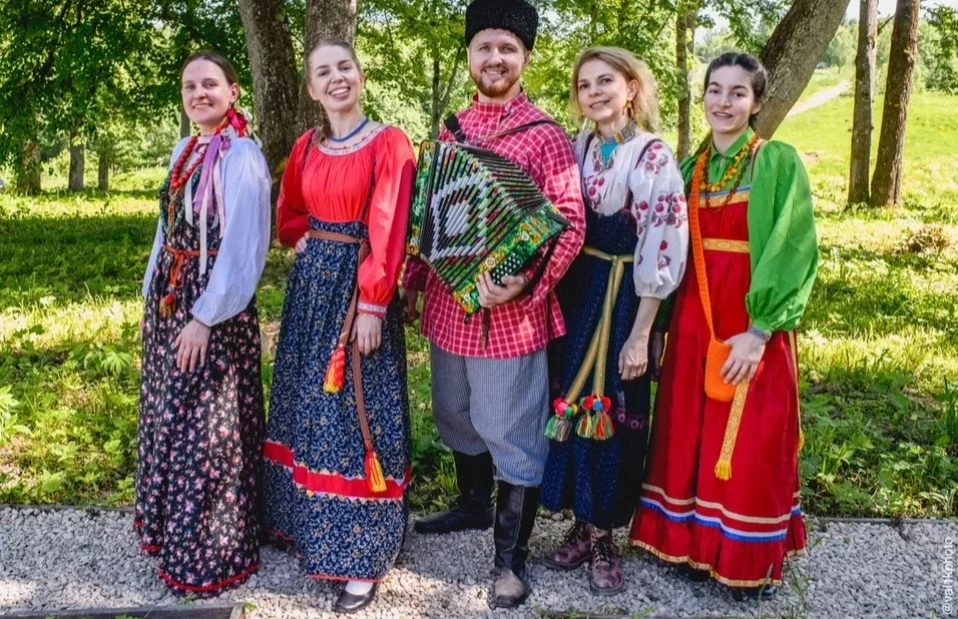 Дорогие друзья!

Приглашаем вас сегодня 13 июня на особенный вечер народных традиций и музыки! 
В 17