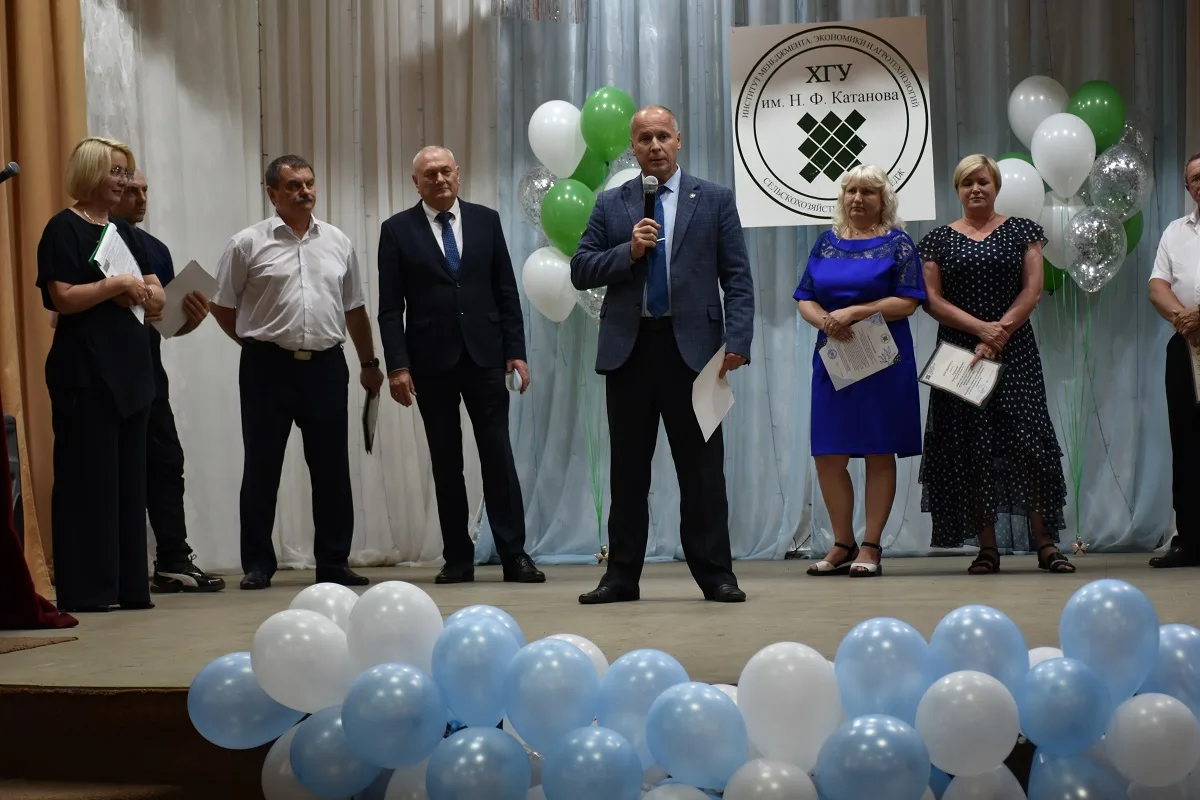 🎓В институте менеджмента, экономики и агротехнологий ХГУ выразили благодарность партнерам и меценат