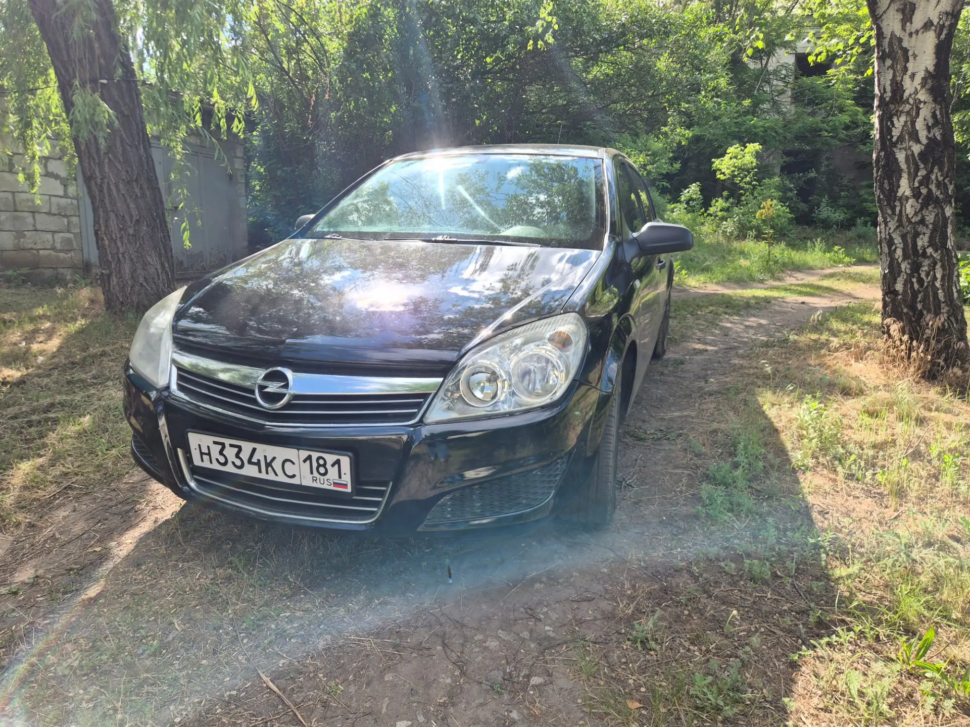 Продам Opel Astra H 2007 год, двигатель 1.6,  пробег 204 000.
Кондиционер, электро стеклоподъемники,