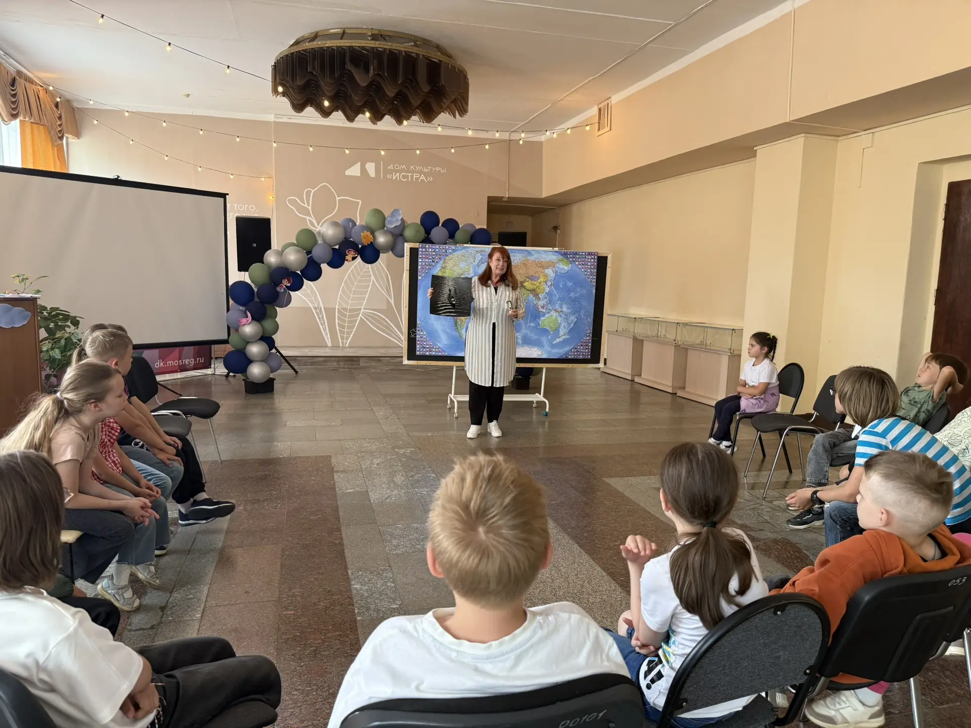 Лагерь «Мировой Тур»
ШЕСТОЙ ДЕНЬ в ДК «Истра»

🇻🇳Шестой день Творческого летнего лагеря «Мировой Т
