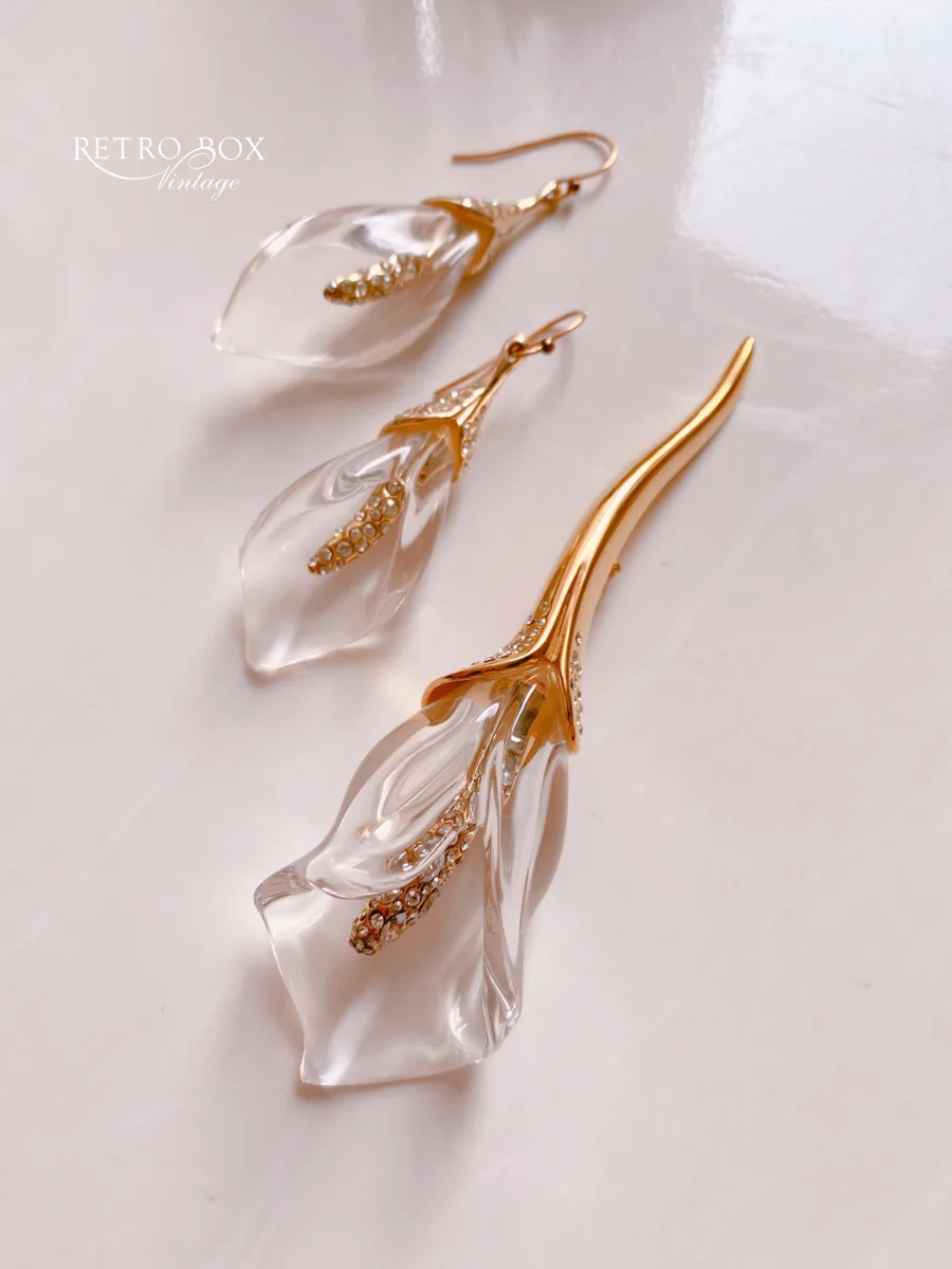 Невероятные калы от дизайнера звезд Alexis Bittar.
Серьги и брошь.
Невероятная чистота и плавность