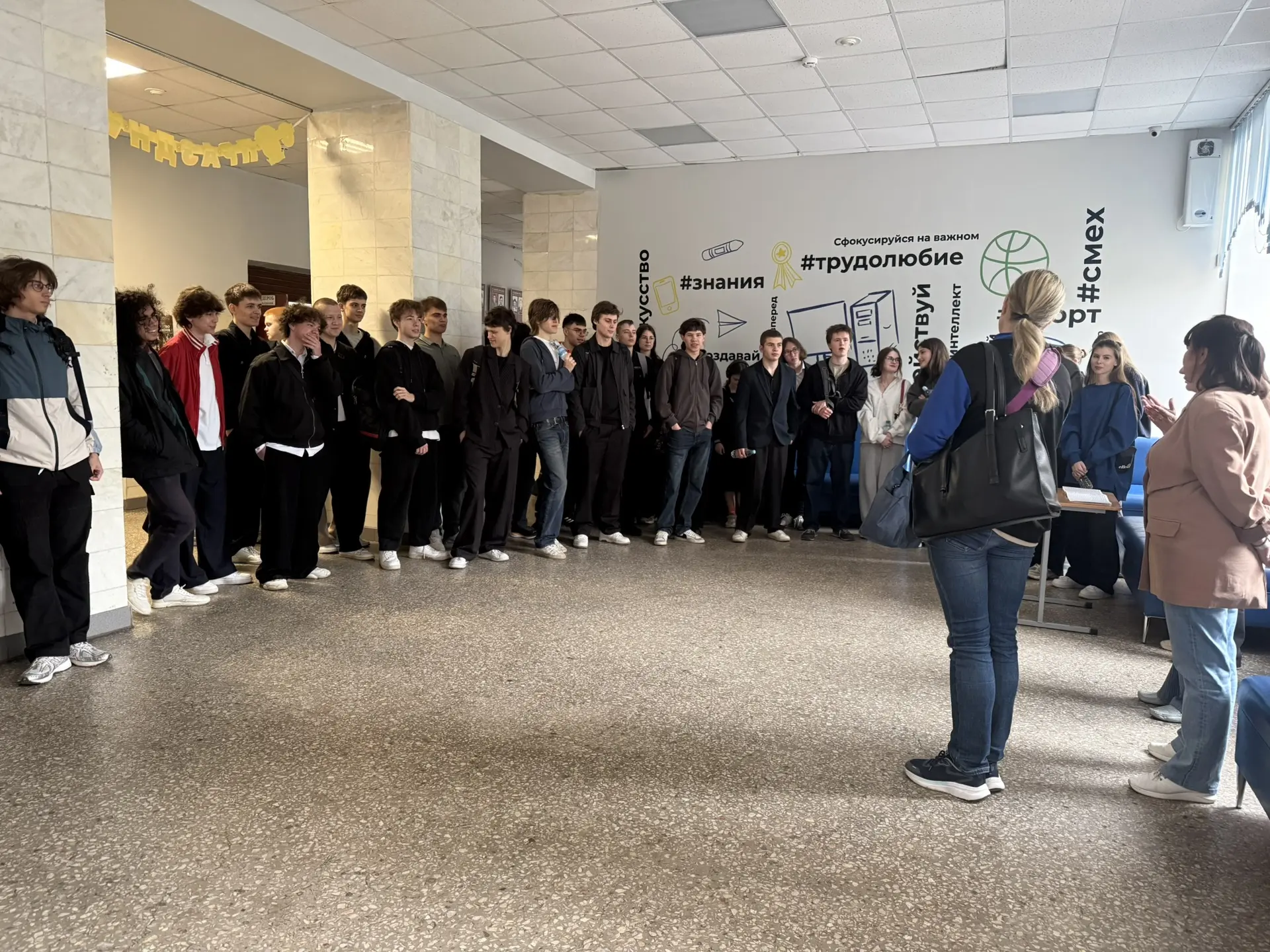 🎓 Экзаменационная пора в самом разгаре!

Друзья, важный и волнительный этап школьной жизни уже нача