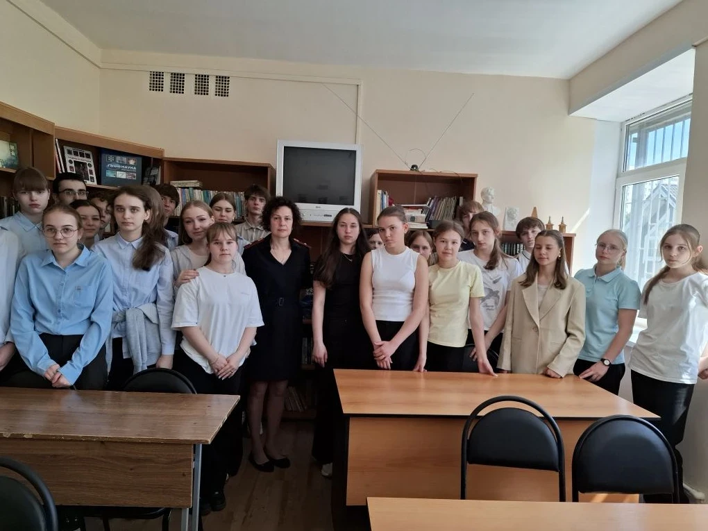 🤫Как защитить ребёнка от негативного влияния и уберечь от ошибок?

💡Этим вопросом ежедневно занима