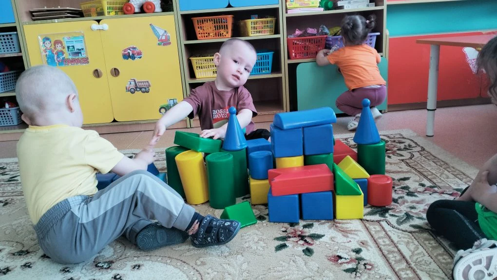 Любое новое событие для малышей – это целое приключение. В этот раз в группах «Зайчата» развернулась