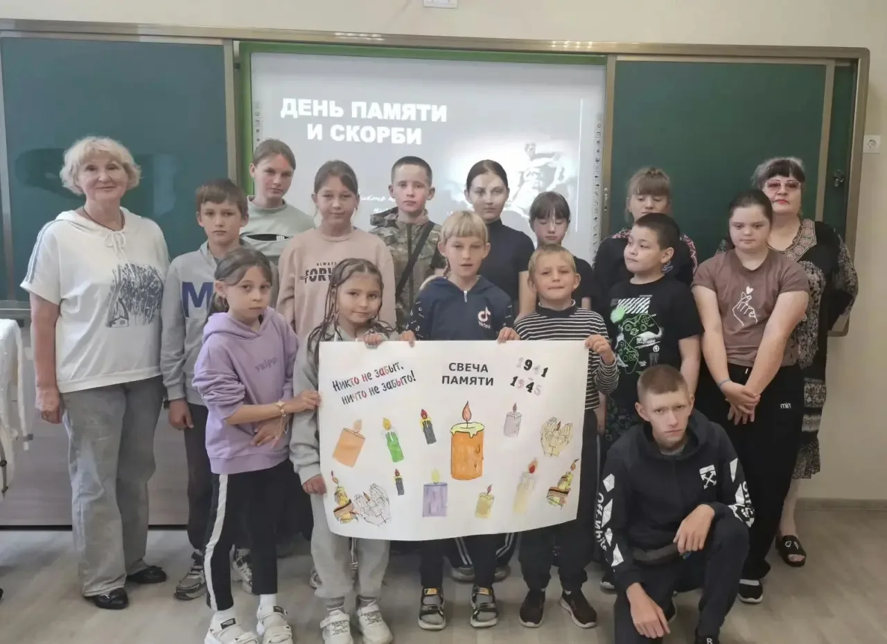 🕯️ Никто не забыт, ничто не забыто 🕯️

22 июня, в День памяти и скорби, Е.В. Хмурович, Е.К. Якущен