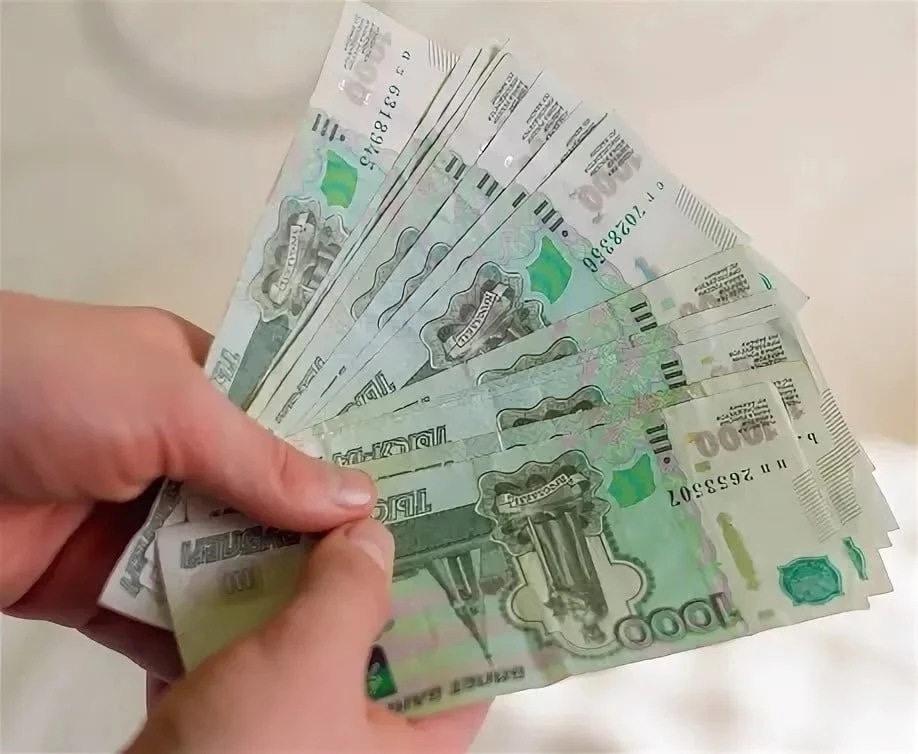 В России могут установить минимальную стоимость часа работы.

Пока точная цифра не утверждена - её т