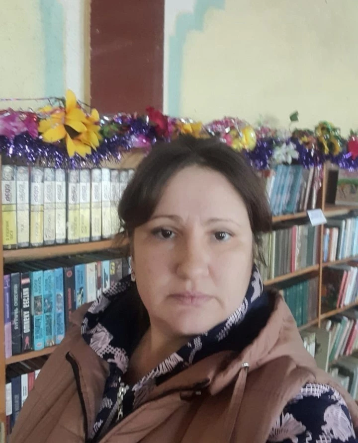 📆 Сегодня свой День рождения отмечает Яковлева Евгения Александровна, заведующая филиалом «Серебрян