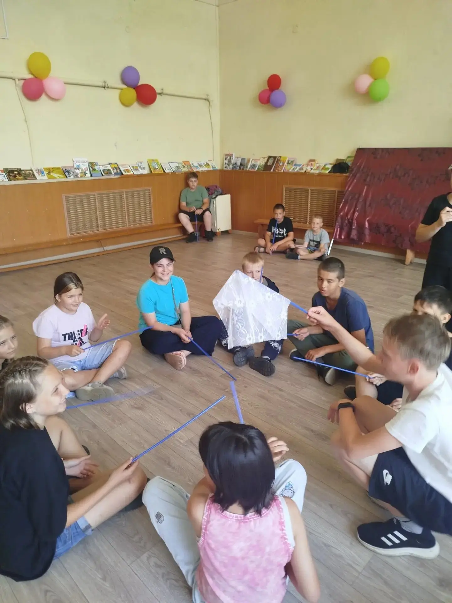 15 июня в лагере "Родничок" было очень весело. День проходил под девизом День экологии. Дети играли 
